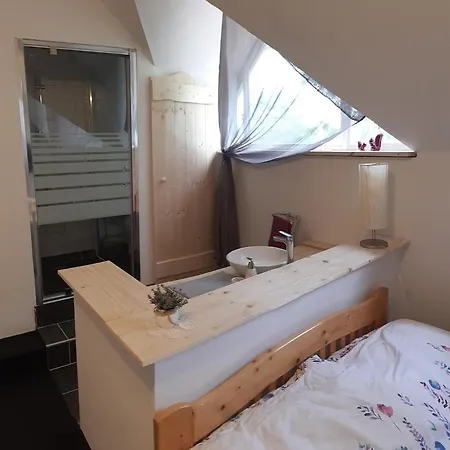 Vica Apartman Affittacamere *